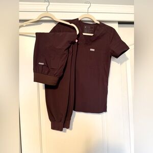 Women’s Figs Dark Fig Scrub Set 
*Limited Edition Color* 
FreeX Material